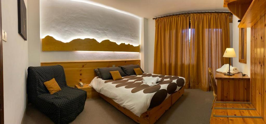 Hotel Splendid Oulx Kültér fotó
